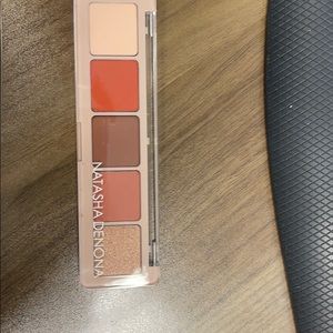 Eyeshadow palette